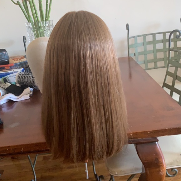 NWOT European human hair wig. - Picture 4 of 9